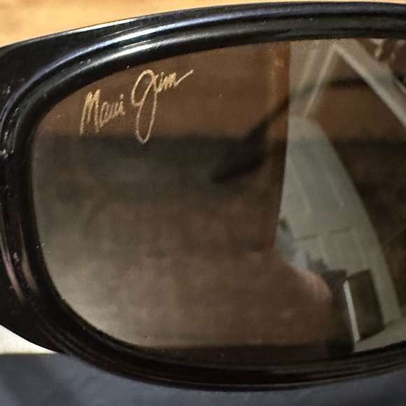 Maui Jim ‘Kapa’ Polarized Sunglasses - Picture 6 of 9